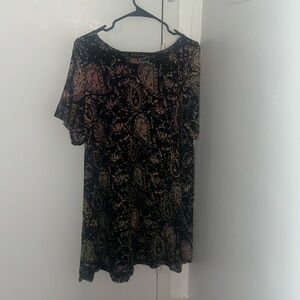 Endeavour Paisley Oversized Short Sleeve Boho Dress